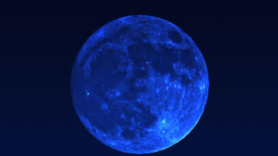 blue-moon-der-blaue-mond-ist-ein-seltenes-vollmond-himmelsereignis
